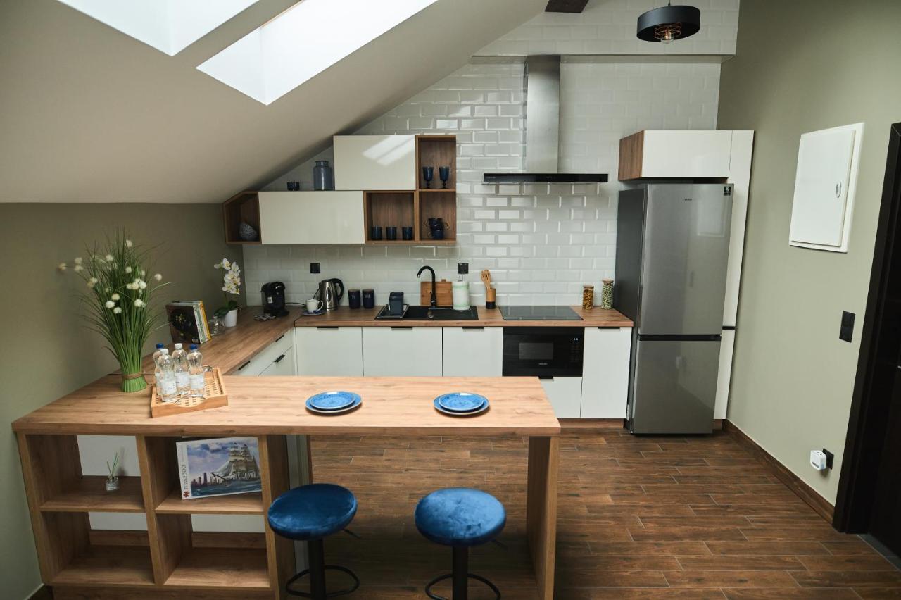 M&M Apartamenty Jasionka Exteriör bild
