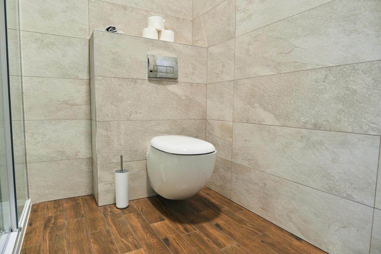 M&M Apartamenty Jasionka Exteriör bild
