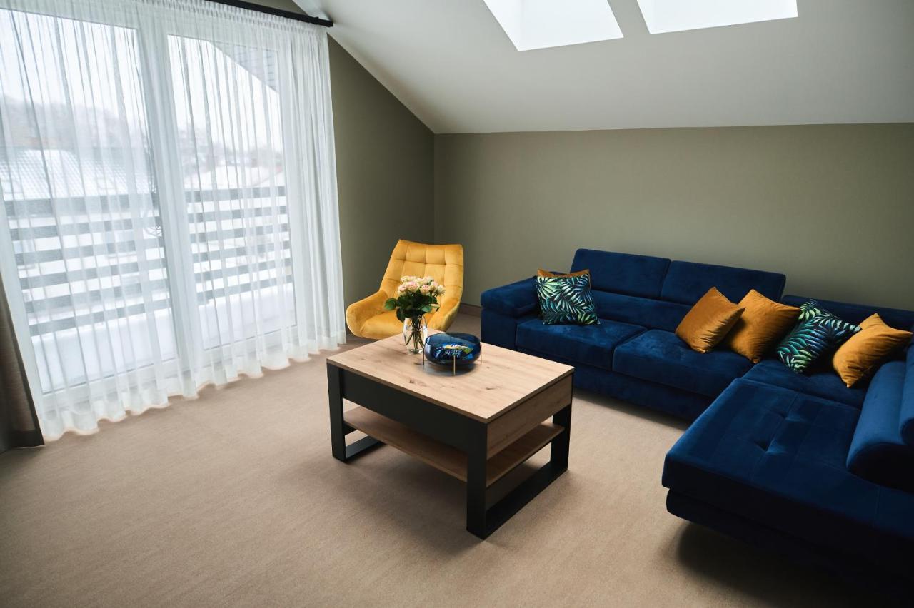 M&M Apartamenty Jasionka Exteriör bild